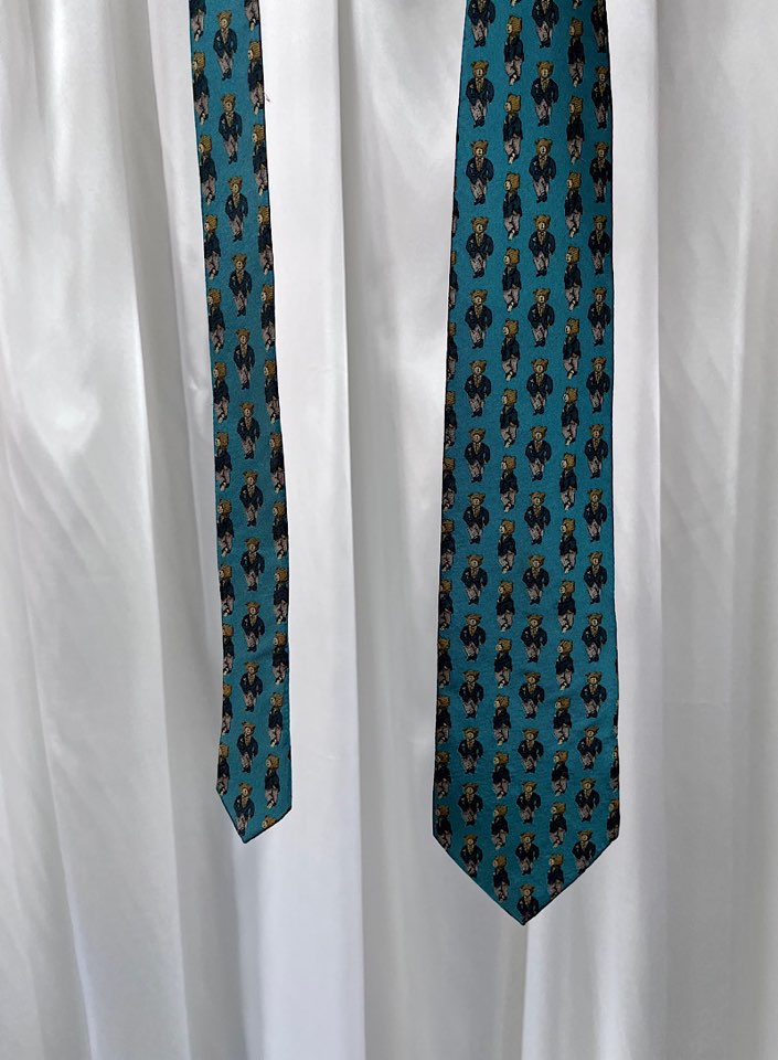 Clover silk necktie