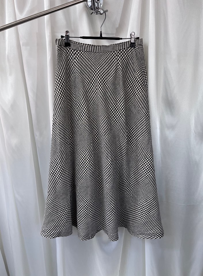 BISTY linen skirt