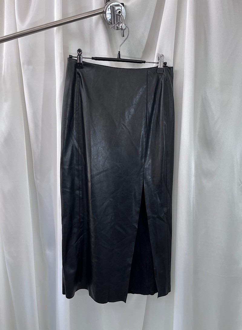 zara leather skirt (xs)