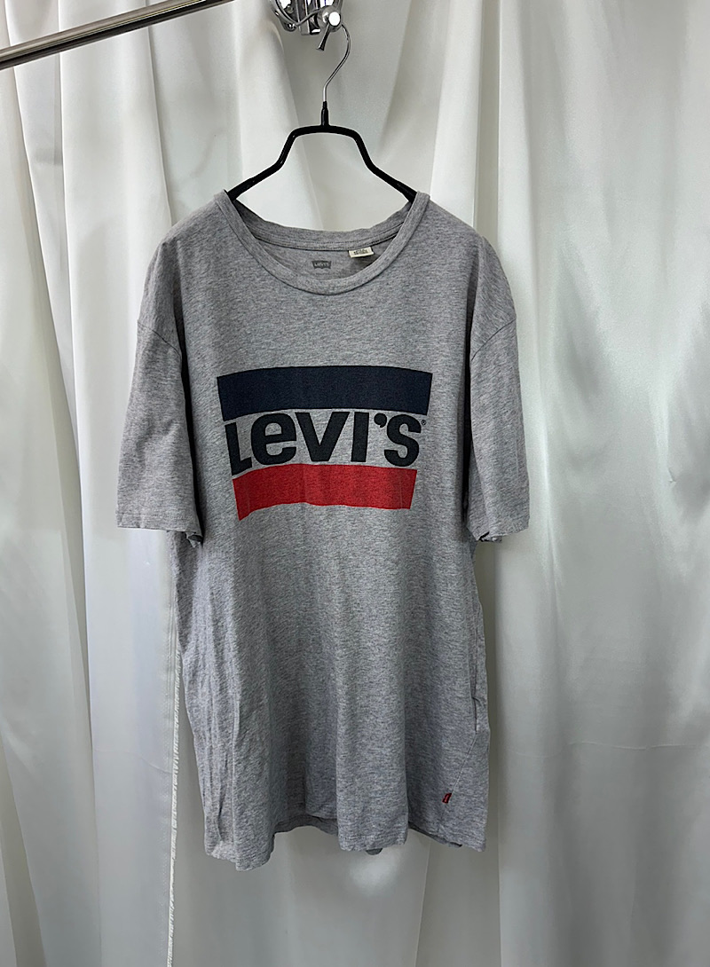 Levi`s 1/2 T-shirt