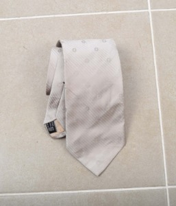 GUCCI silk neck tie (made in Italy)