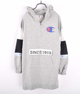 Champion hoodie (150)