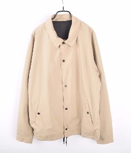 g.u jacket (M)