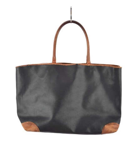 BOTTEGA VNETA leather bag (made in Itlay)
