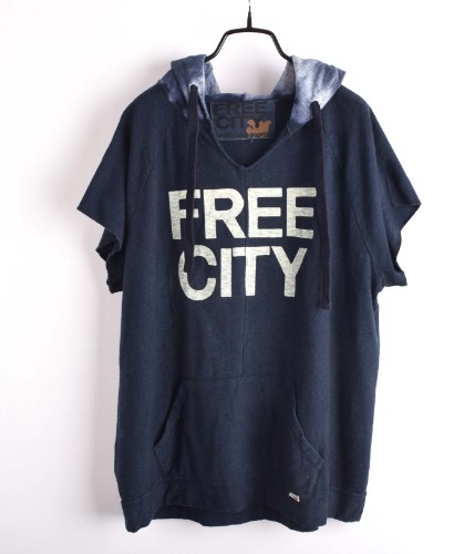 FREE CITY 1/2 hoodie