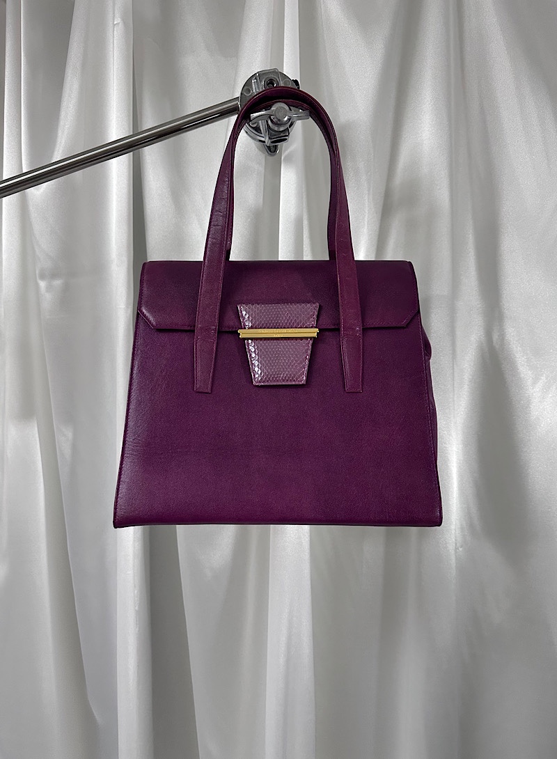 annerea pfister leather bag (made in Italy)