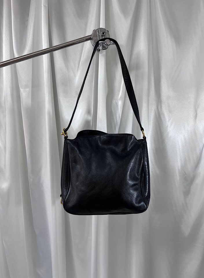 Luna Borsa leather bag