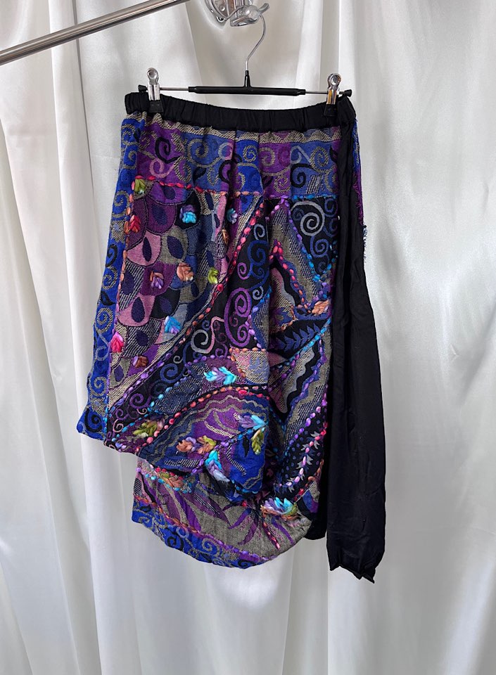 yul skirt (new arrival)