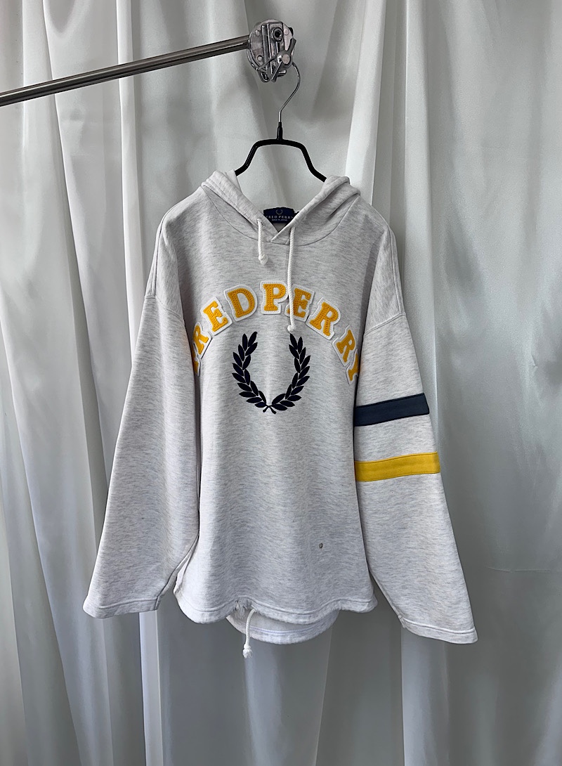 FRED PERRY hoodie (S)