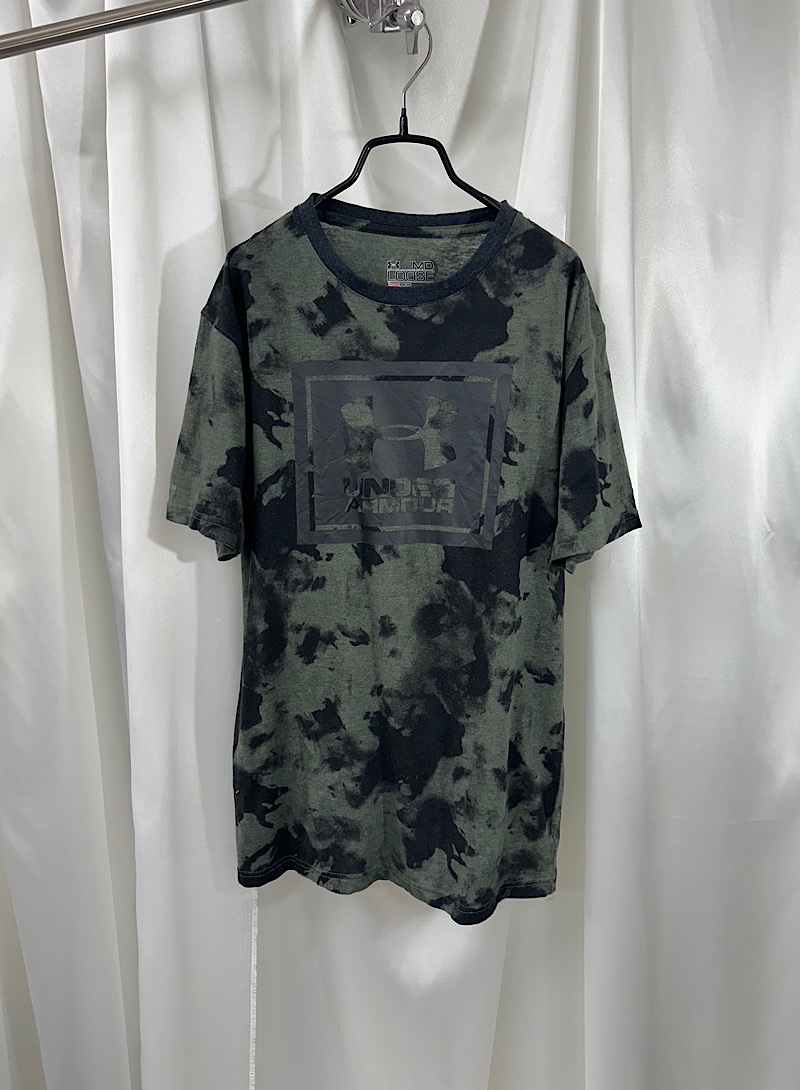 UNDER ARMOUR 1/2 T-shirt (M)