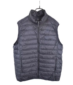 uniqlo down vest (XL)