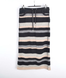 TITE IN THE STORE knit skirt